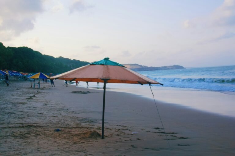 Sombrillas en la playa de Pipa